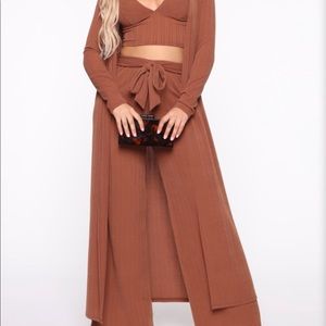 Next to you - 3 pieces set